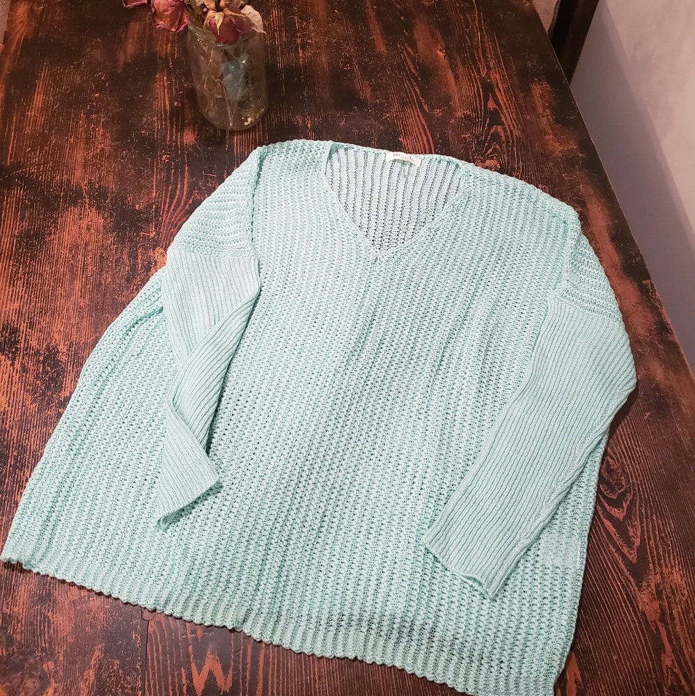 Loose knit private boutique sweater